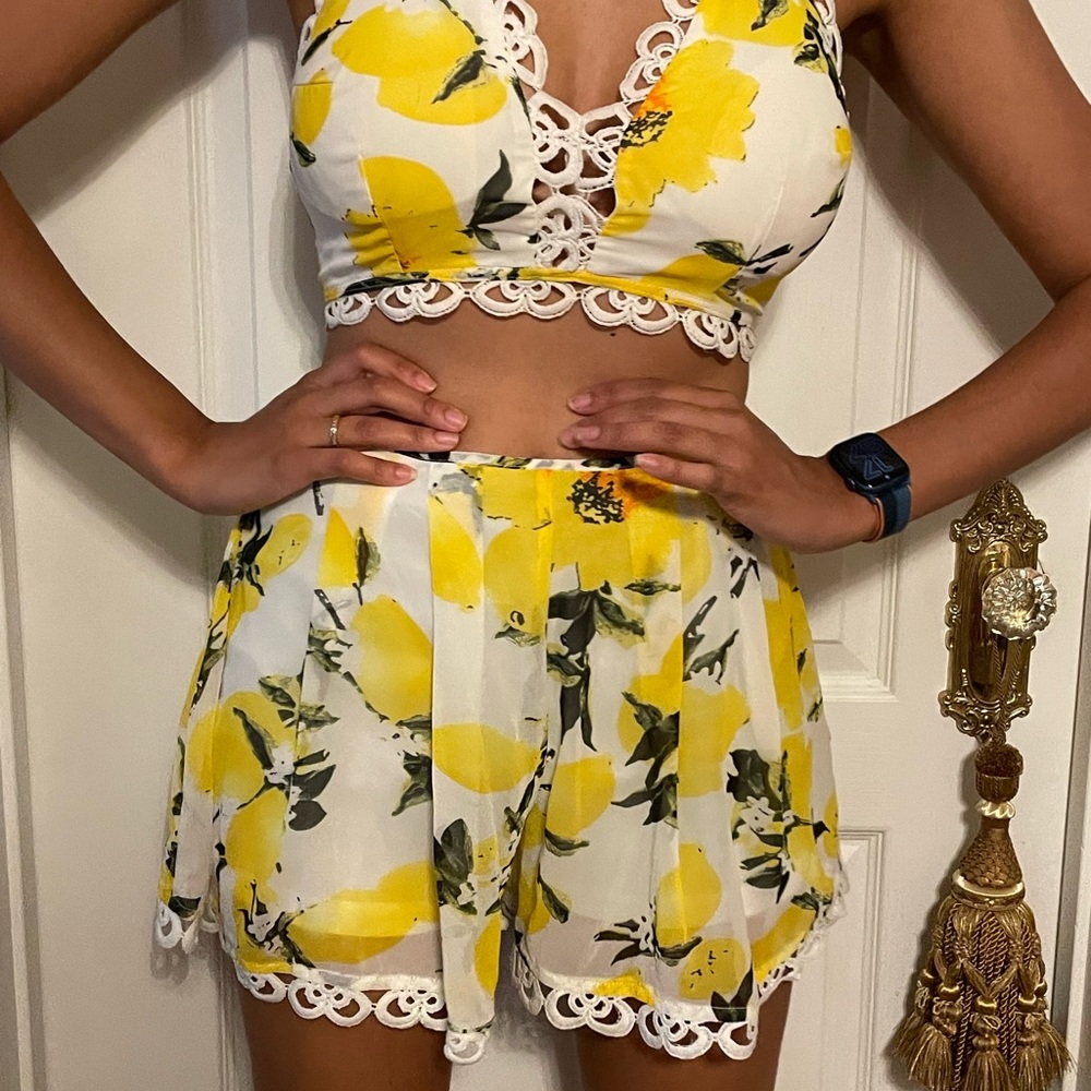 Two piece crop set - Picture 2 of 11